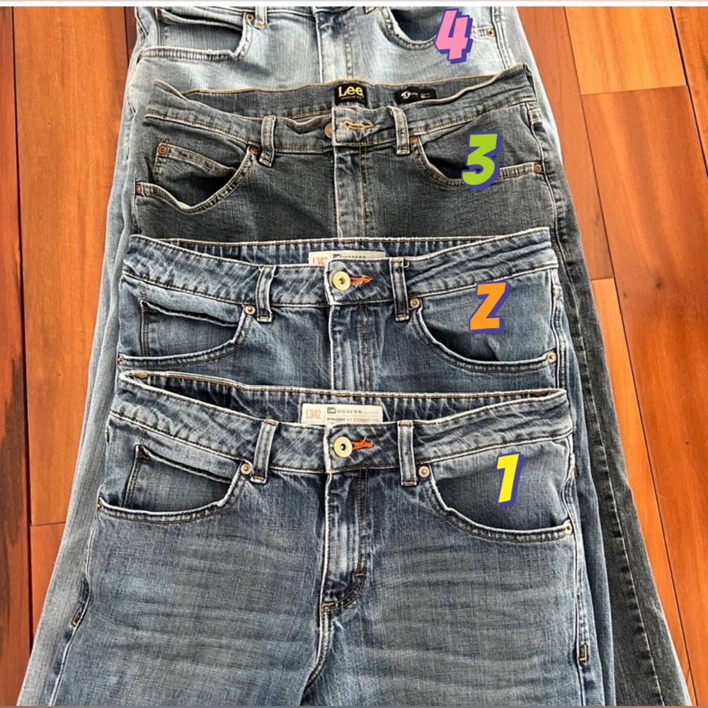 Lee Men's Classic Blue Straight Leg Jeans- each sold separately but all same sz